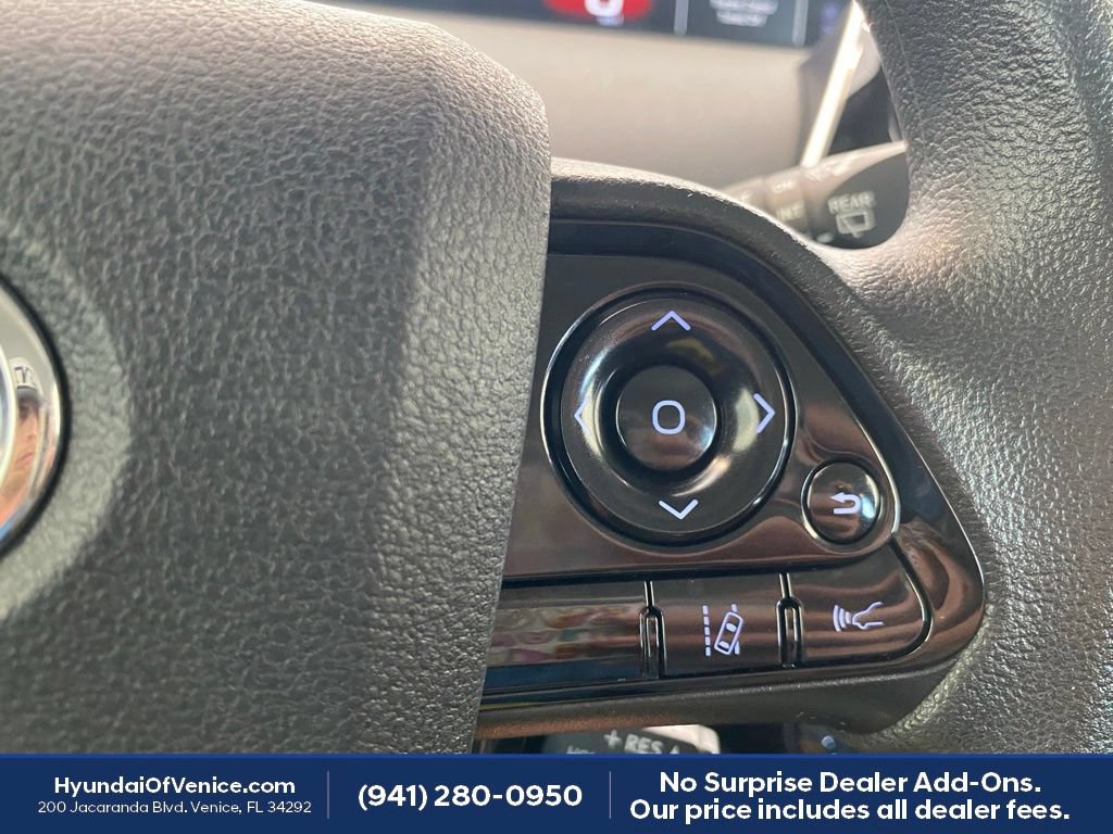 Used 2022 Toyota Prius LE FWD image 24