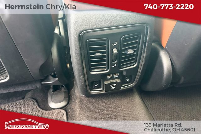 Used 2015 Jeep Grand Cherokee Summit w/ Platinum Series Group AWD/4WD image 26