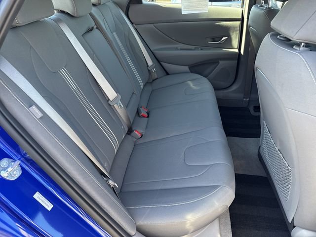 Certified 2025 Hyundai Elantra SEL image 15
