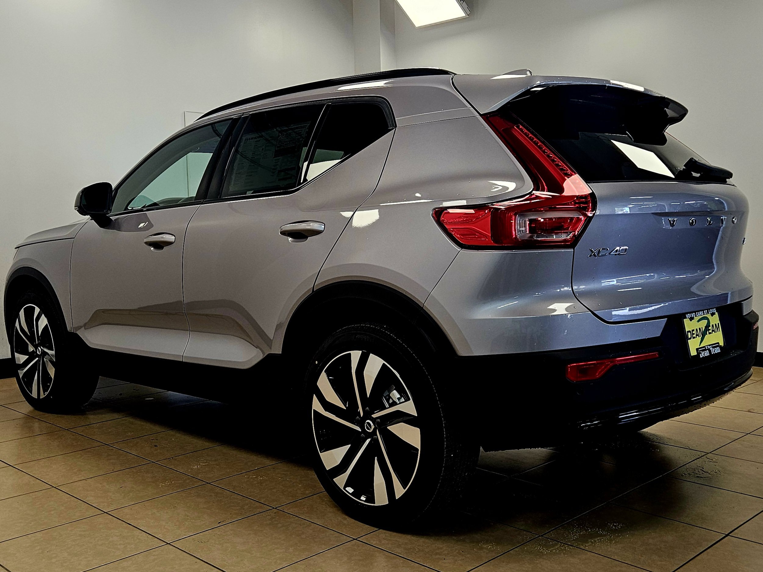 New 2026 Volvo XC40 B5 Ultra w/ Climate Package AWD/4WD image 6