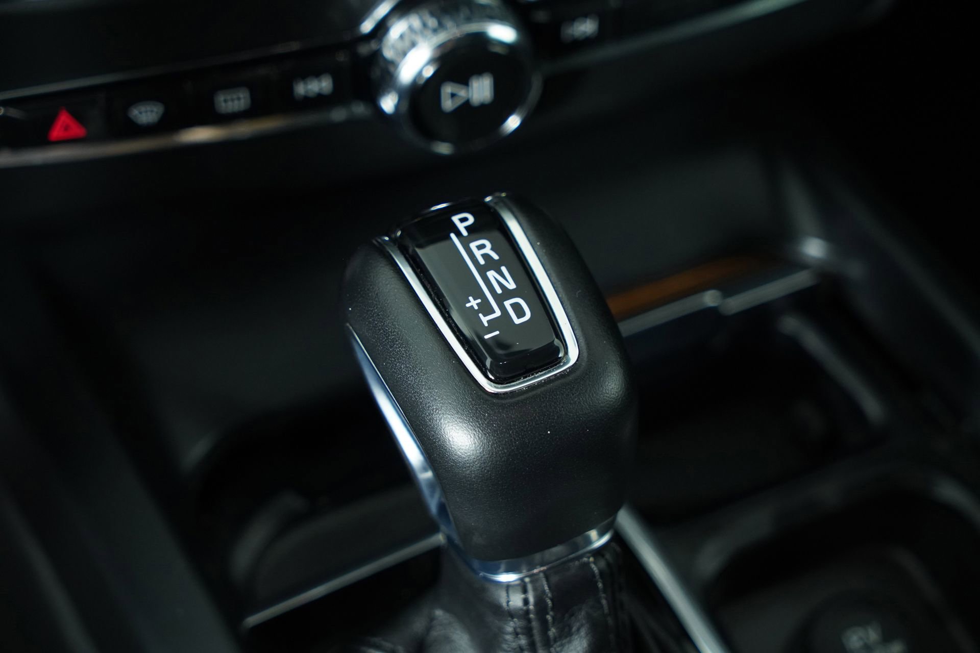 Used 2020 Volvo XC60 T6 Inscription w/ Protection Package Premier image 36