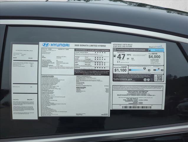 Used 2025 Hyundai Sonata Limited image 18