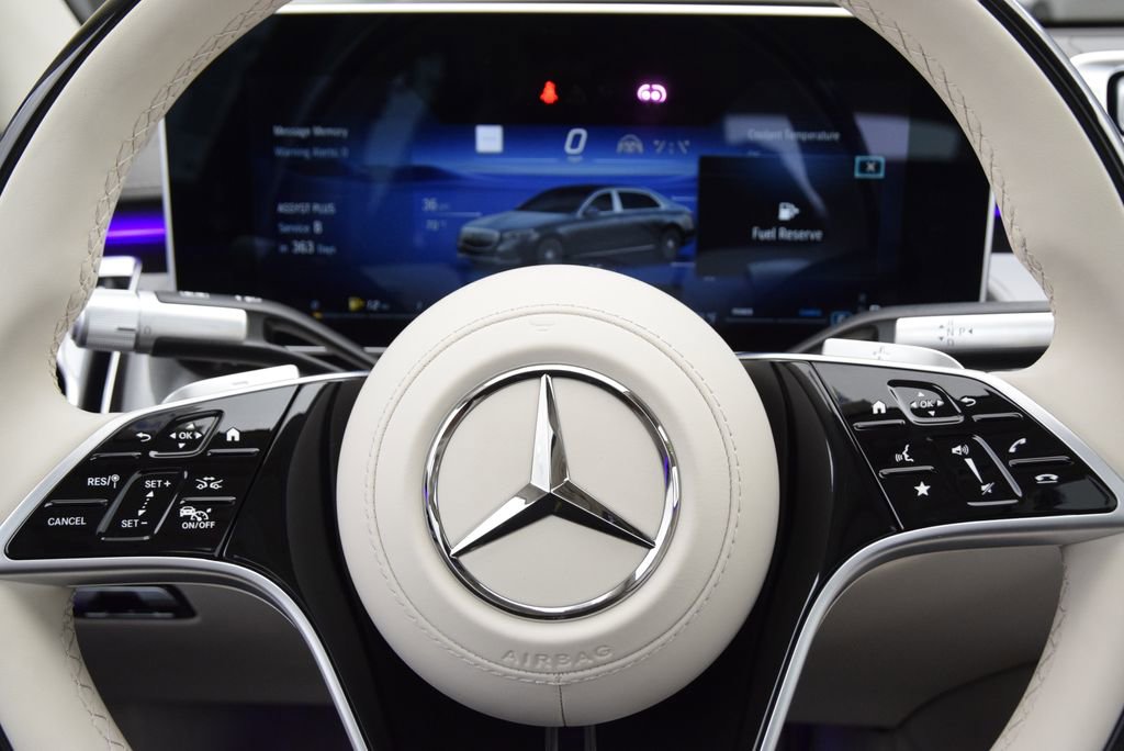 Used 2024 Mercedes-Benz Maybach S 580 4MATIC image 23
