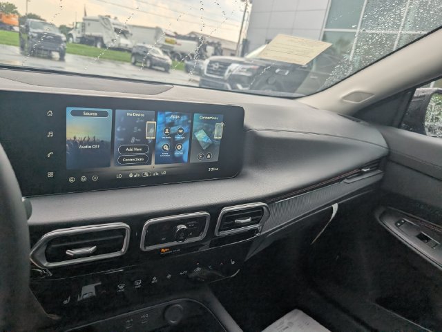 New 2027 Nissan Sentra SR w/ SR Premium Package FWD image 20