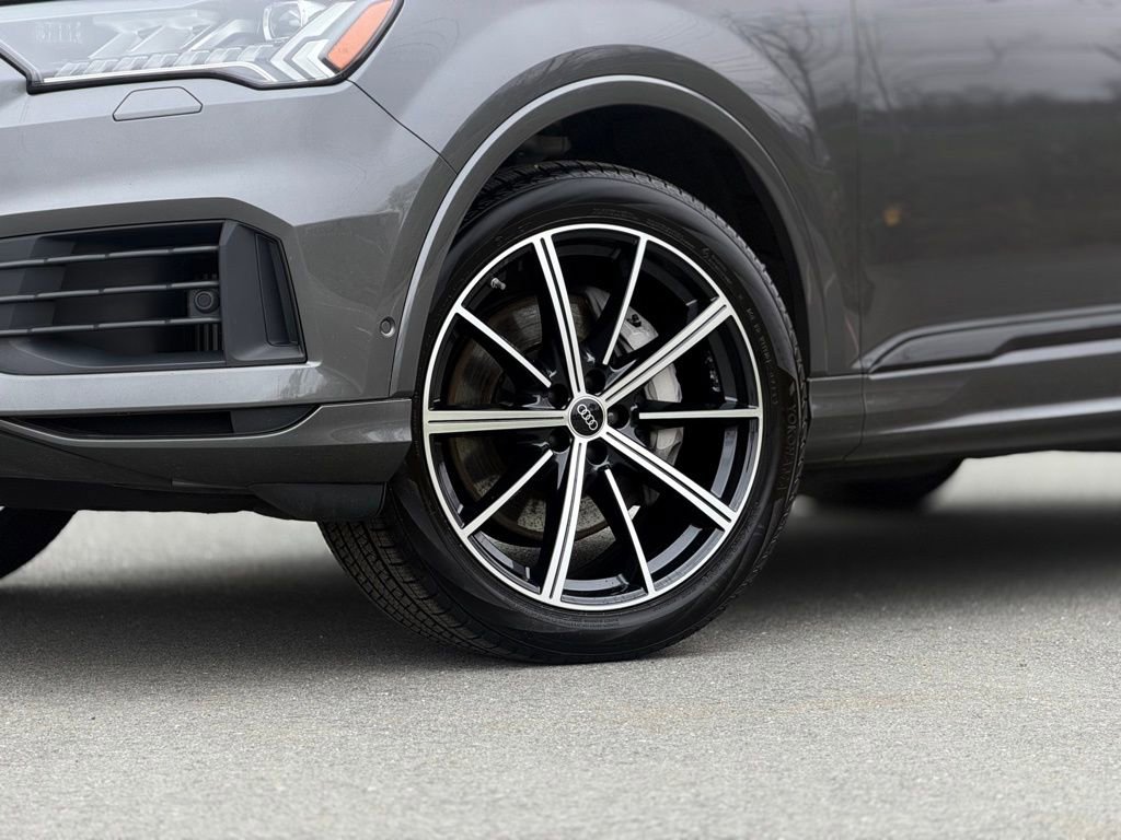 Used 2023 Audi Q7 3.0T Premium Plus w/ Premium Plus Package image 2