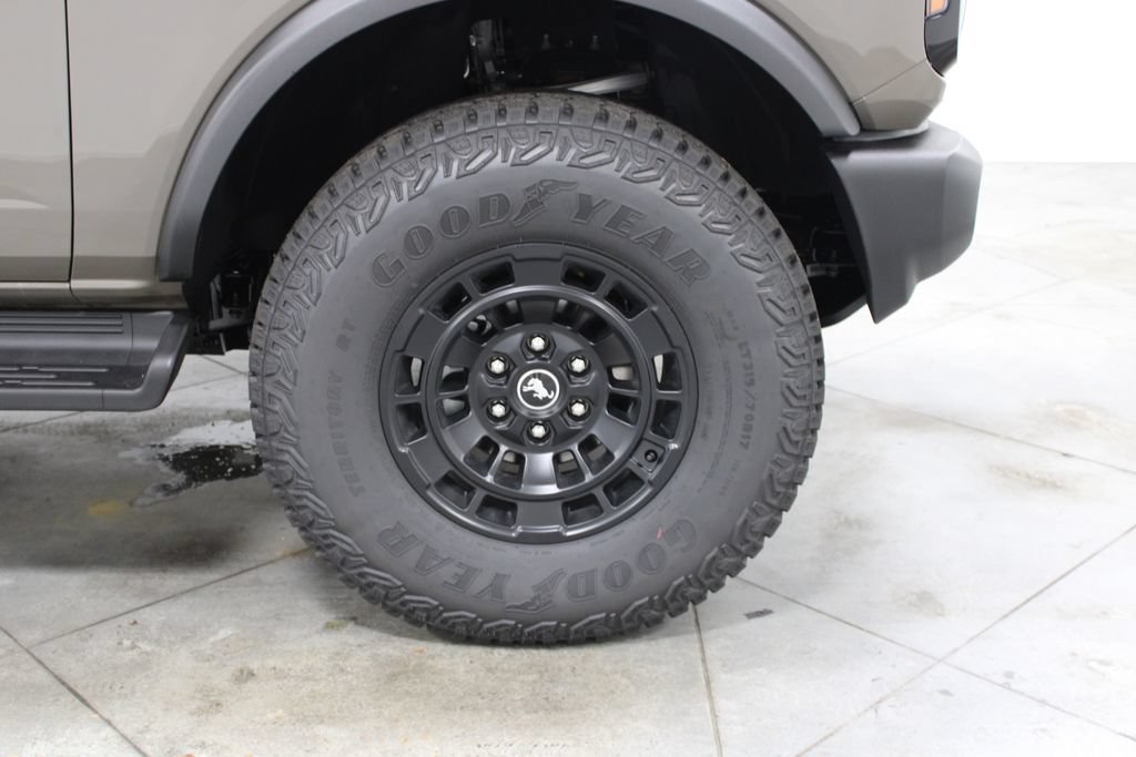 New 2026 Ford Bronco Outer Banks AWD/4WD image 13