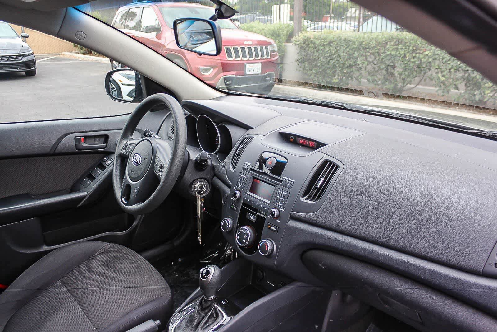 Used 2012 Kia Forte EX FWD image 22