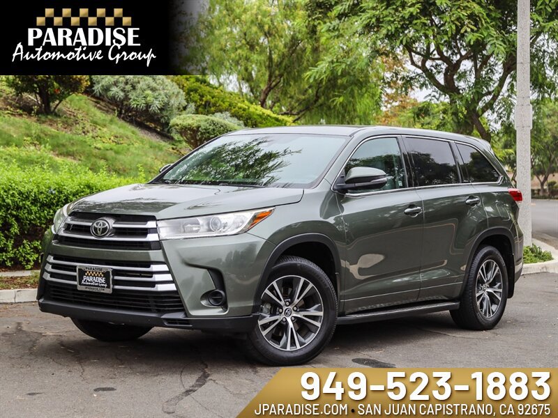 Used 2017 Toyota Highlander LE AWD/4WD image 1