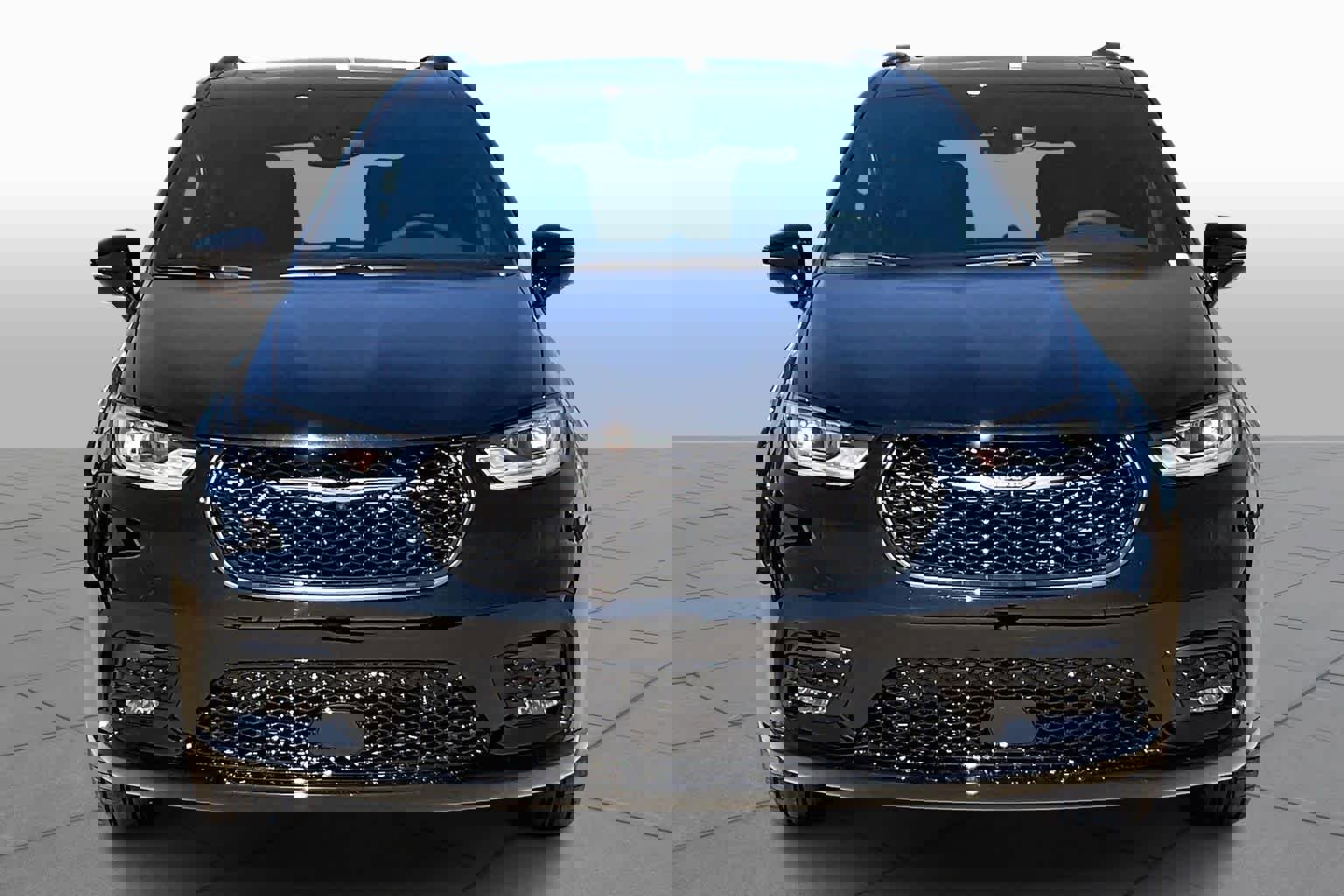 New 2026 Chrysler Pacifica Limited video 3