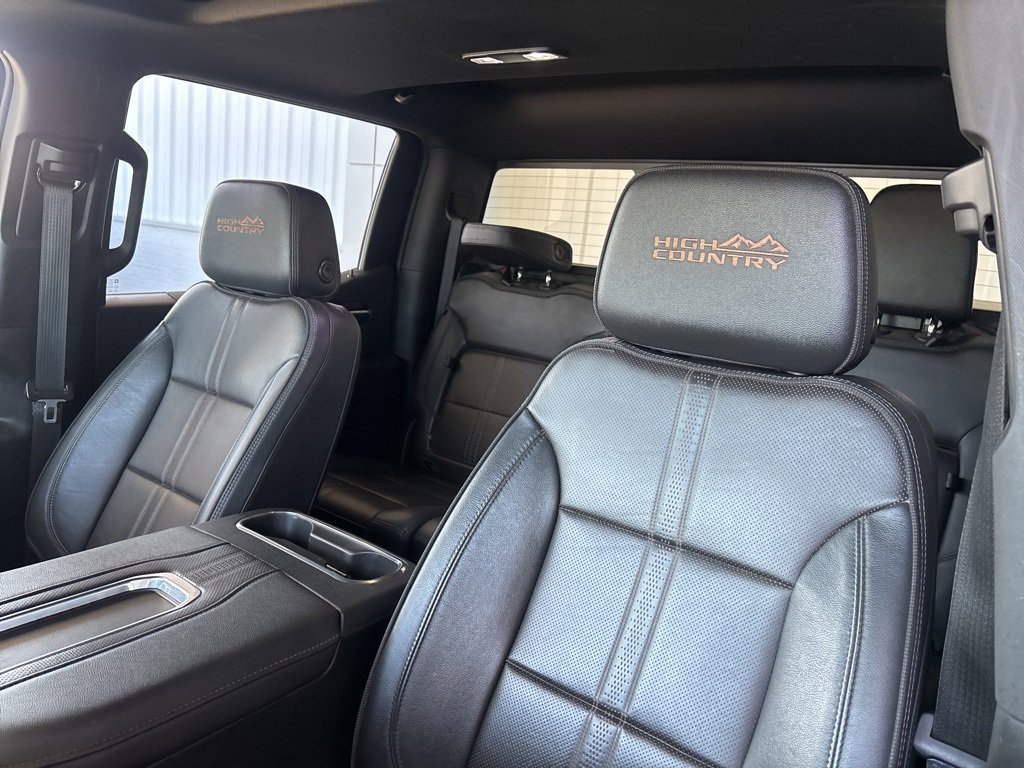 Used 2022 Chevrolet Silverado 1500 High Country w/ High Country Premium Package image 9