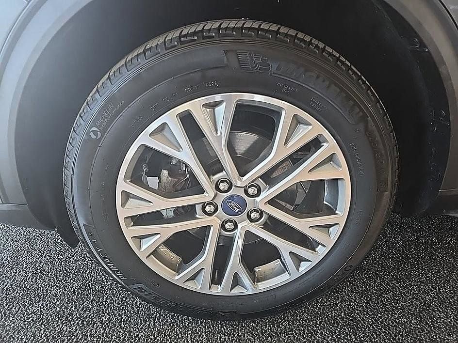 Used 2022 Ford Escape SEL image 41