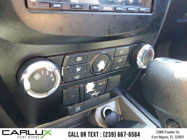 Used 2012 Ford Fusion SE image 25