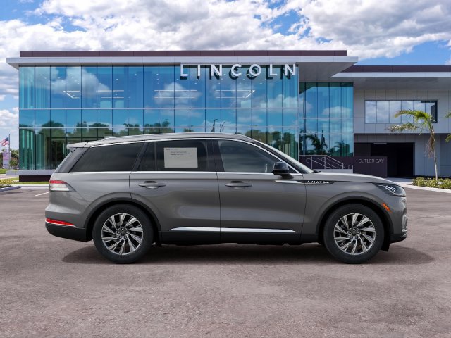 New 2027 Lincoln Aviator 2WD image 5