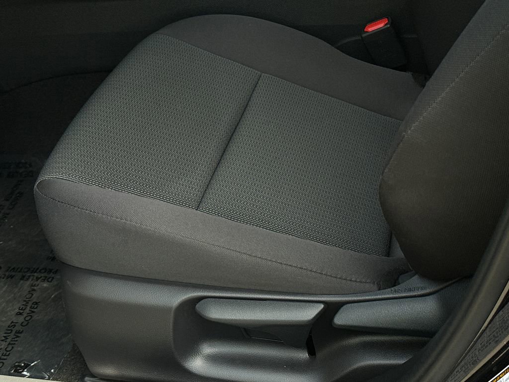 Used 2025 Toyota Prius LE FWD image 19