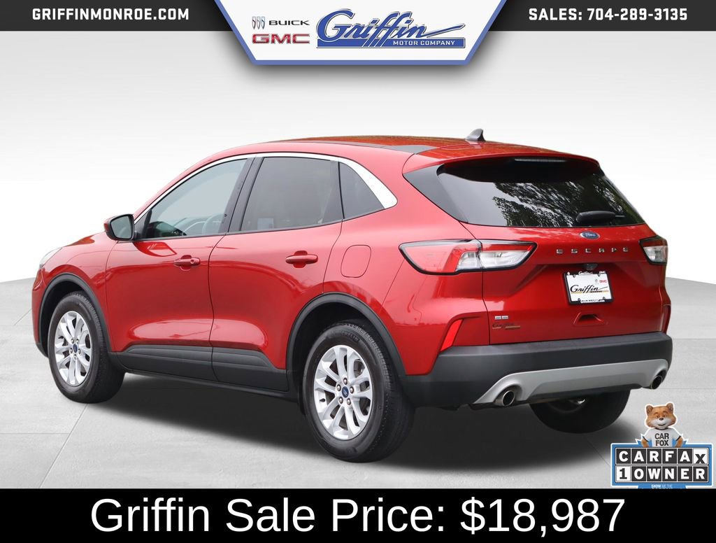 Used 2021 Ford Escape SE w/ Convenience Package FWD image 3