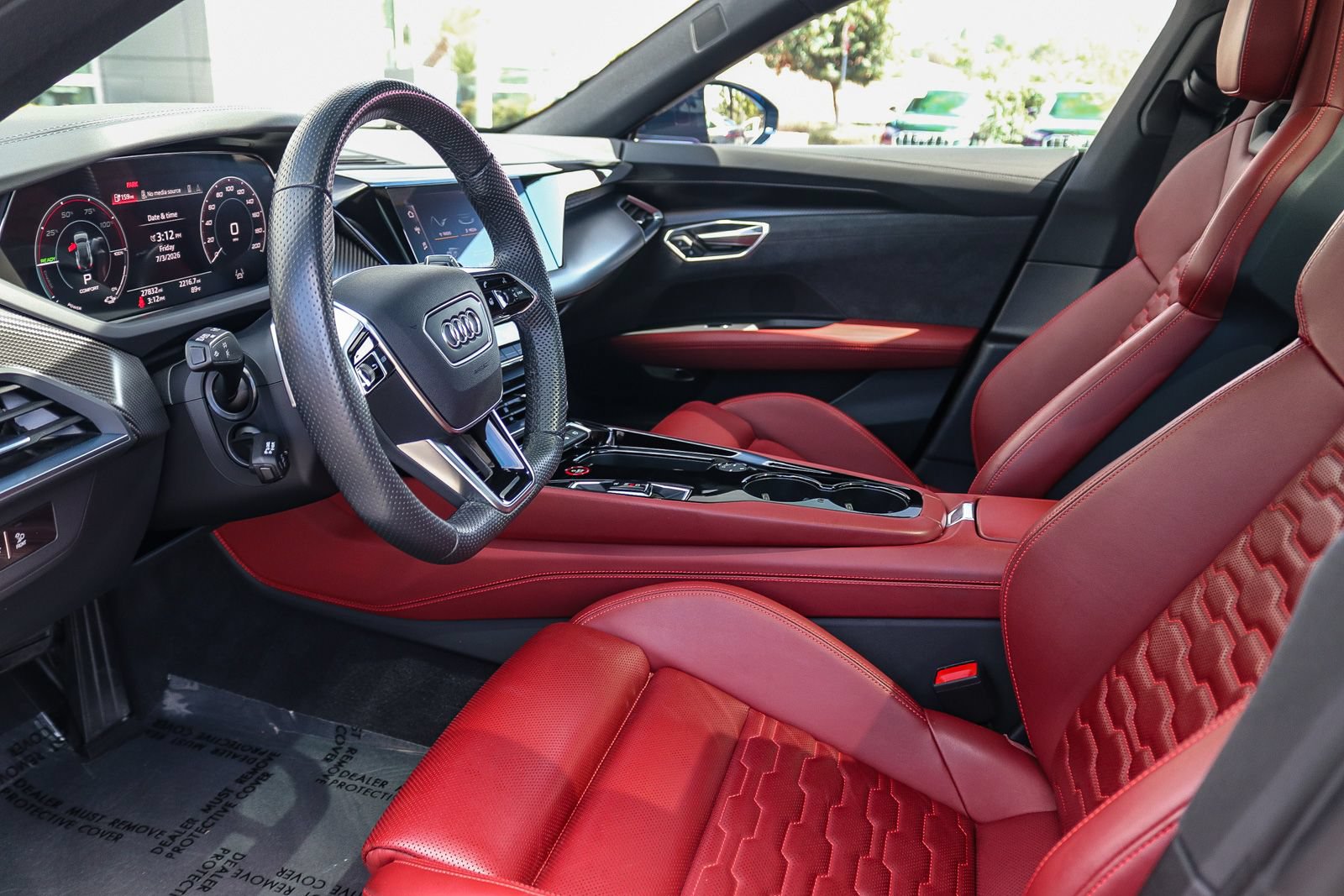Used 2023 Audi e-tron GT Prestige AWD/4WD image 18