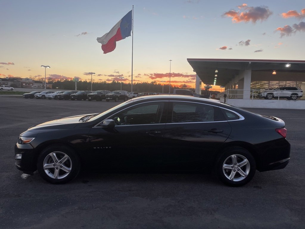 Used 2024 Chevrolet Malibu LT image 4