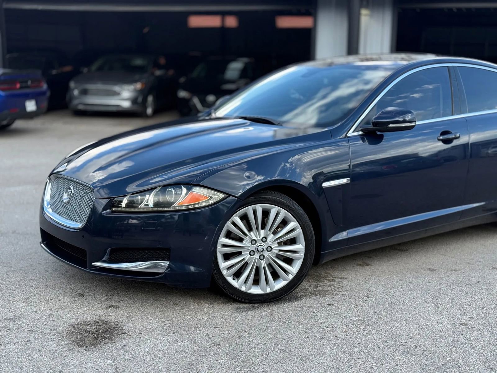 Used 2012 Jaguar XF Portfolio image 26