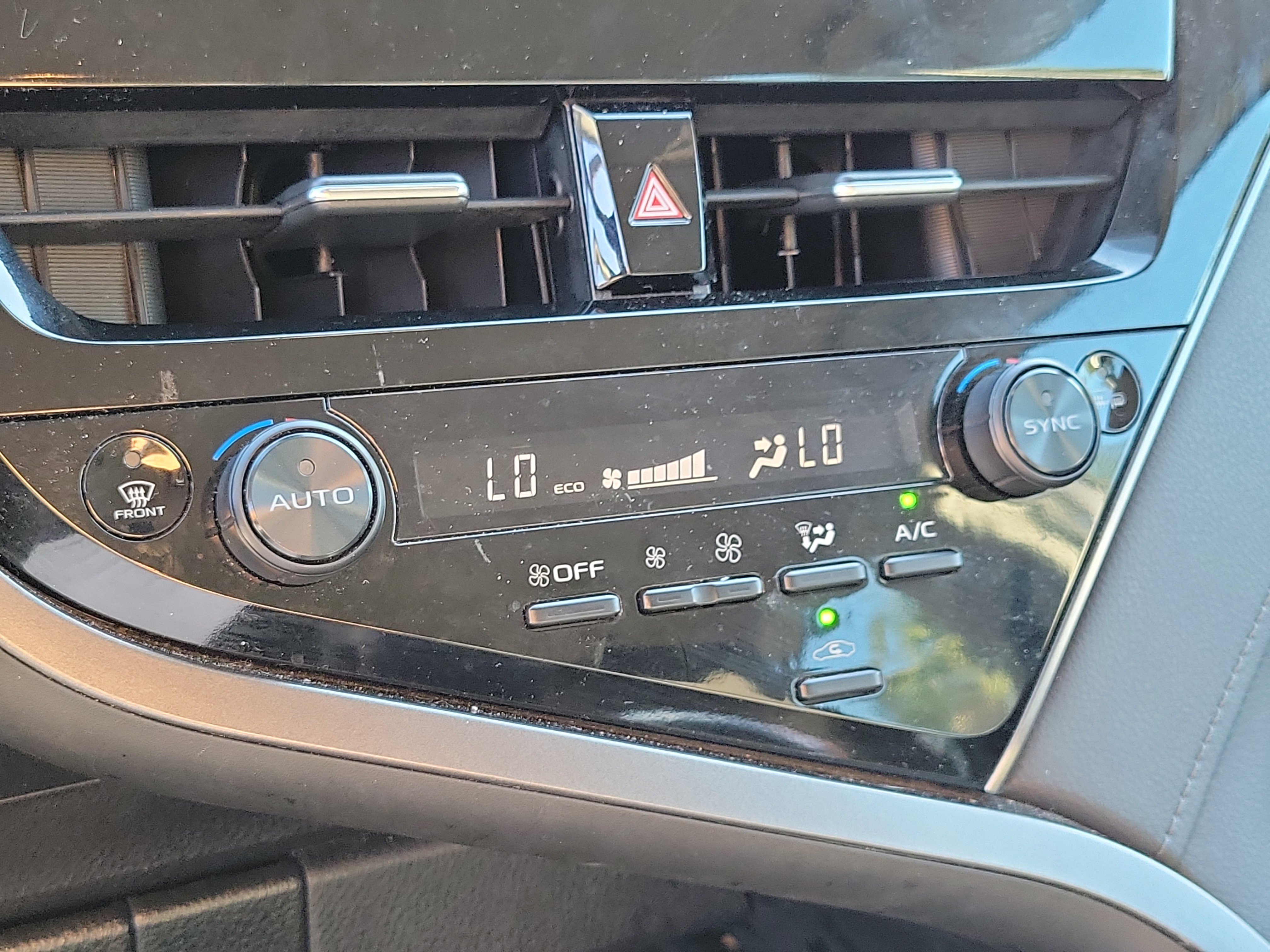 Used 2024 Toyota Camry LE image 28