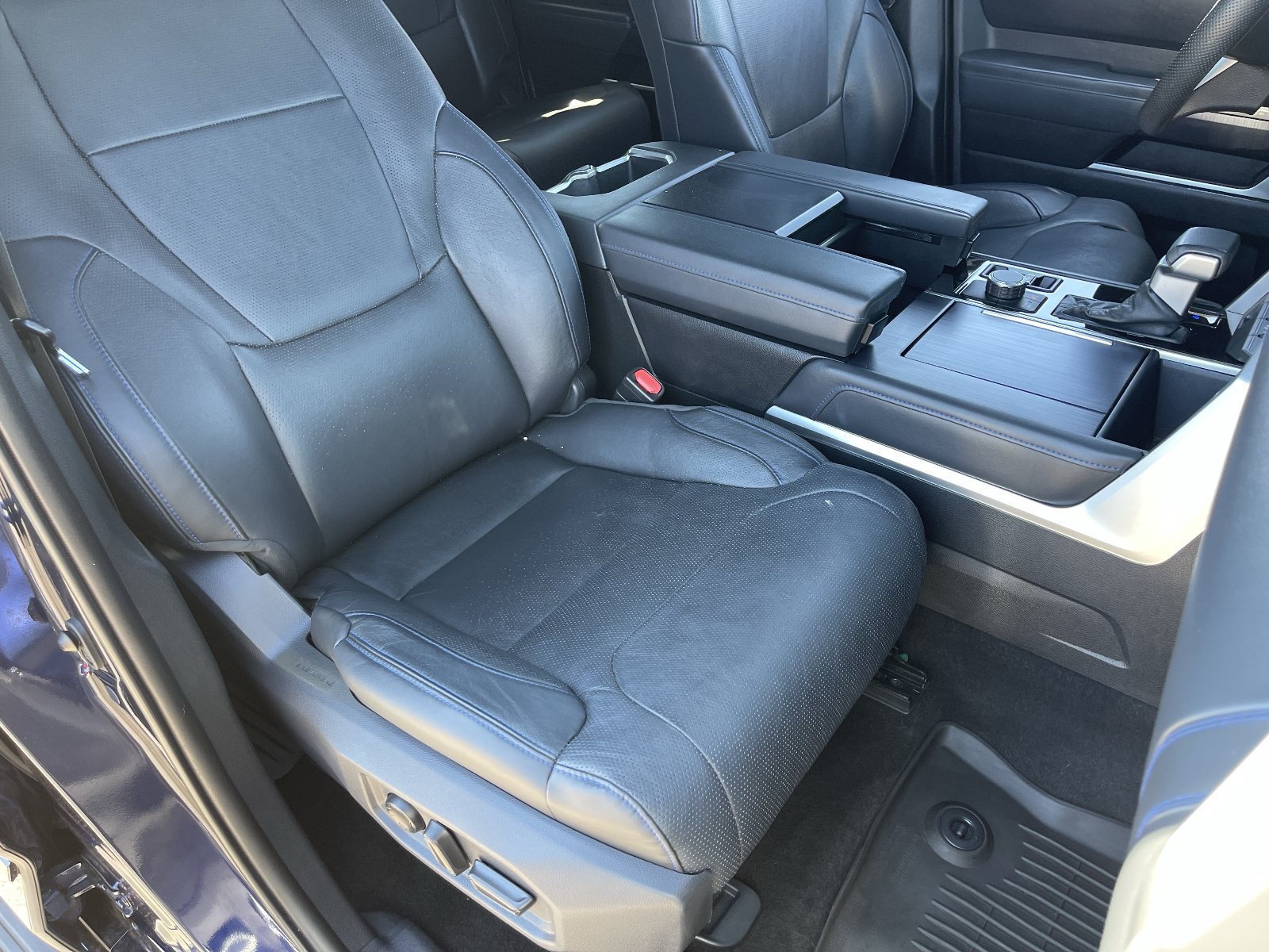Used 2023 Toyota Tundra Platinum w/ Advanced Package AWD/4WD image 13