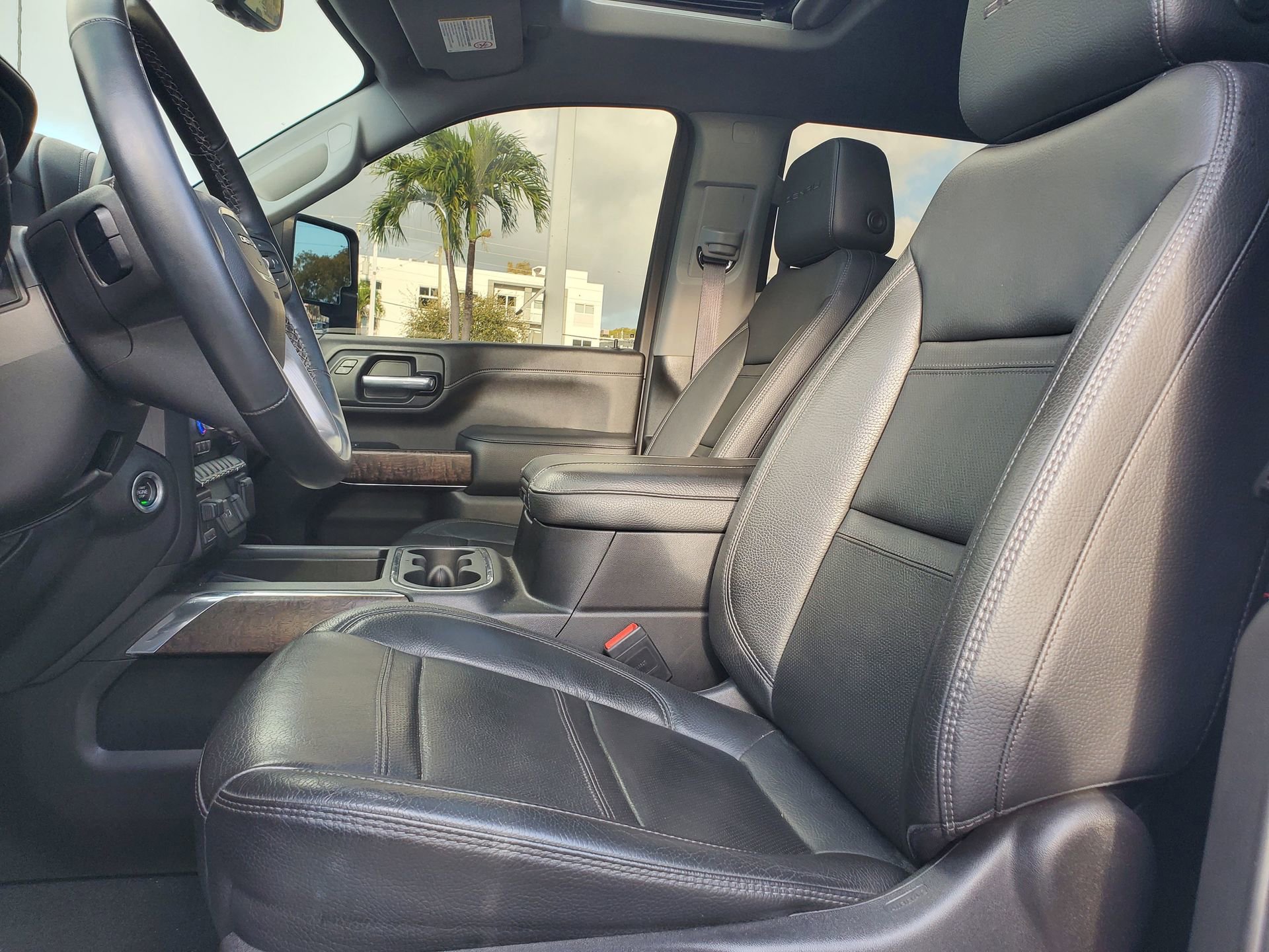 Used 2023 GMC Sierra 3500 Denali w/ Denali Ultimate Package image 19