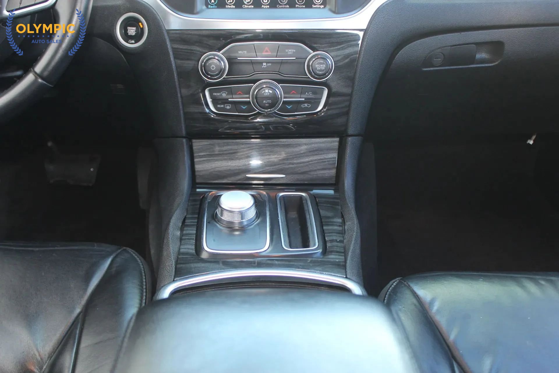 Used 2017 Chrysler 300 Limited image 26