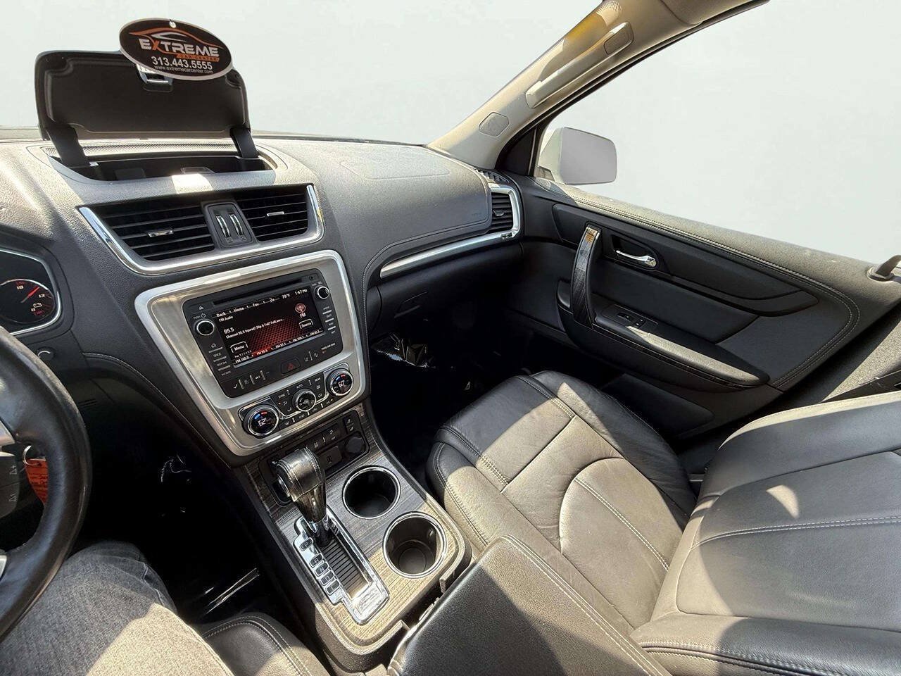 Used 2017 GMC Acadia Limited SLT AWD/4WD image 24