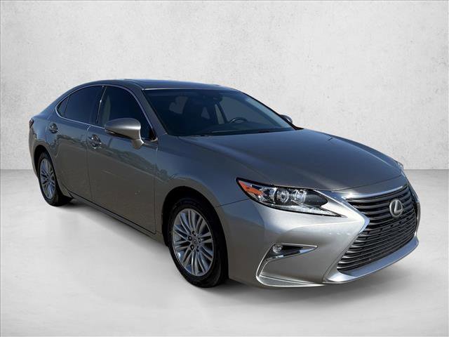 Used 2018 Lexus ES 350 w/ Accessory Package FWD image 3