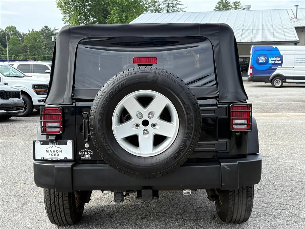 Used 2008 Jeep Wrangler X AWD/4WD image 5