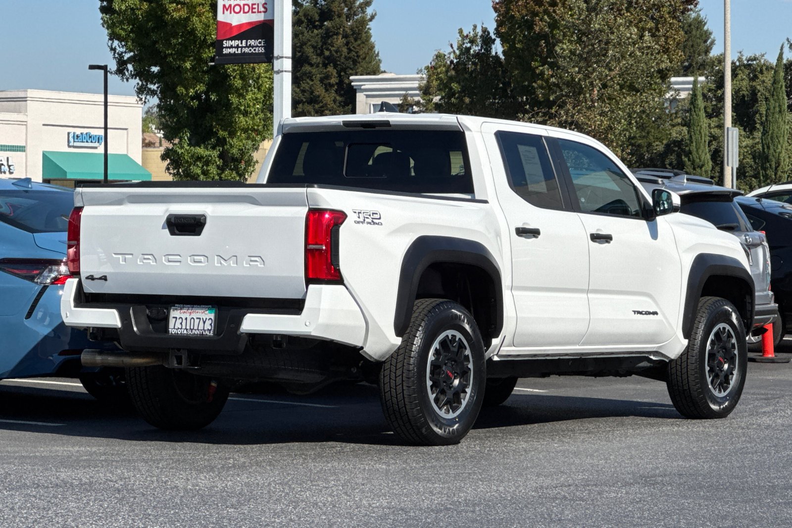 Used 2024 Toyota Tacoma TRD Off-Road w/ TRD Off Road Upgrade Package AWD/4WD image 6