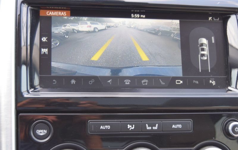 Used 2019 Land Rover Discovery HSE AWD/4WD image 29