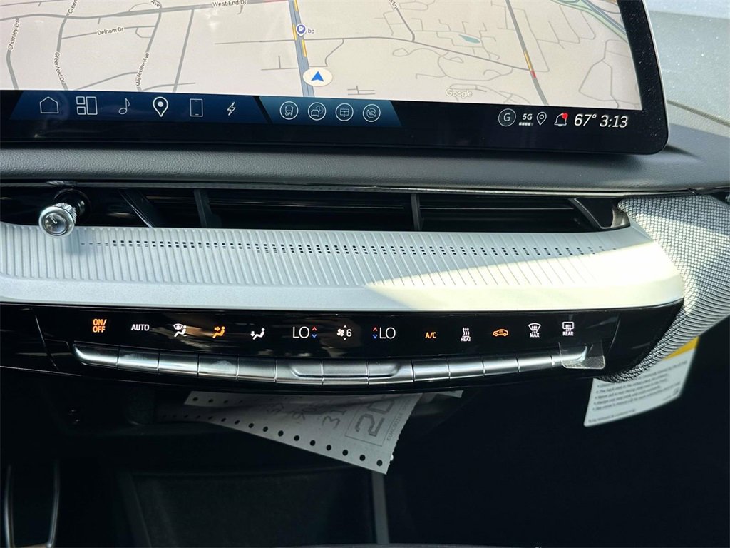 New 2025 Cadillac Optiq Sport 1 image 22