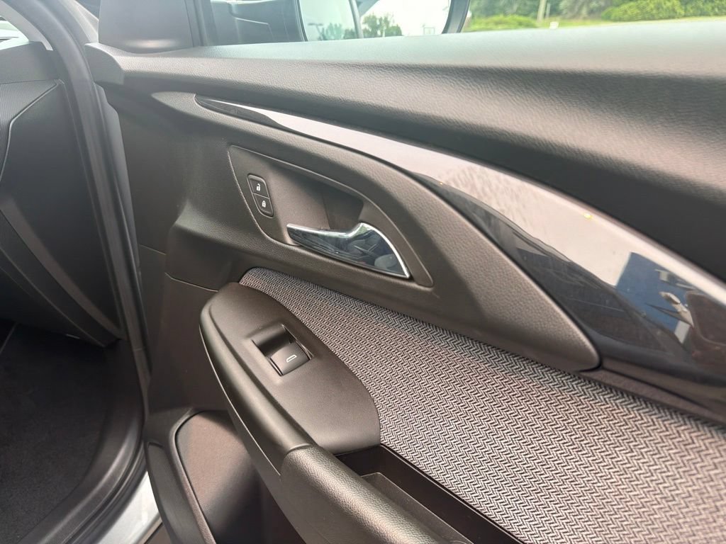 Certified 2023 Chevrolet TrailBlazer LT FWD image 33