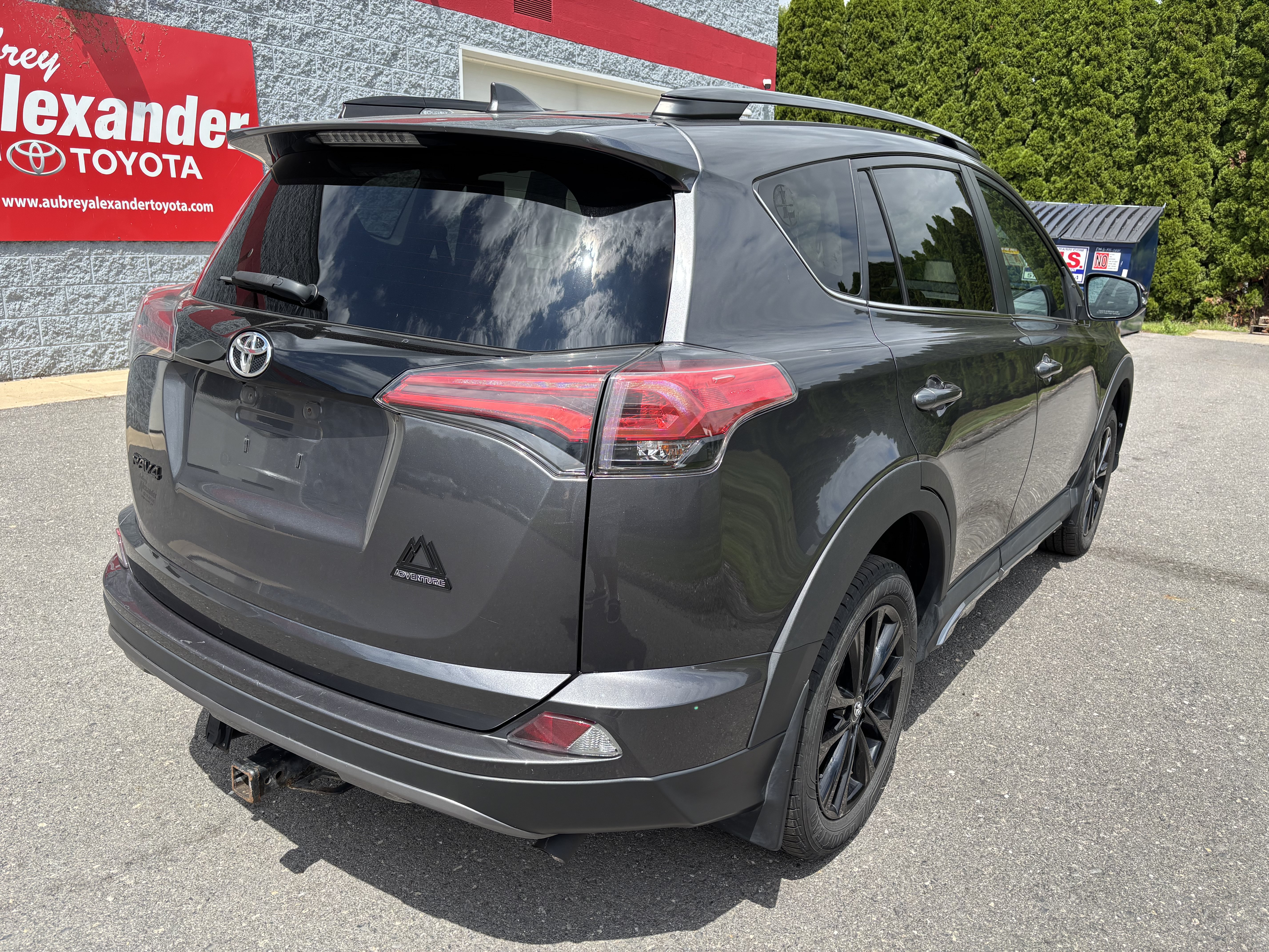 Used 2018 Toyota RAV4 Adventure w/ Plus Extra Value Package AWD/4WD video 3