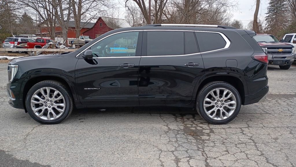 Used 2024 GMC Acadia Denali w/ Super Cruise Package image 2