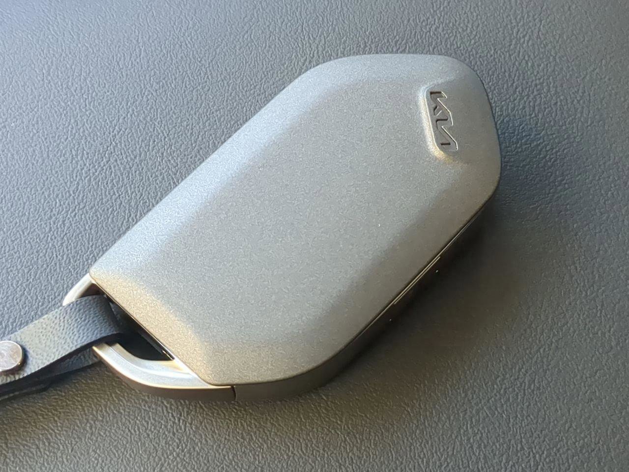 New 2026 Kia Sorento S w/ S Panoramic Sunroof Package image 10