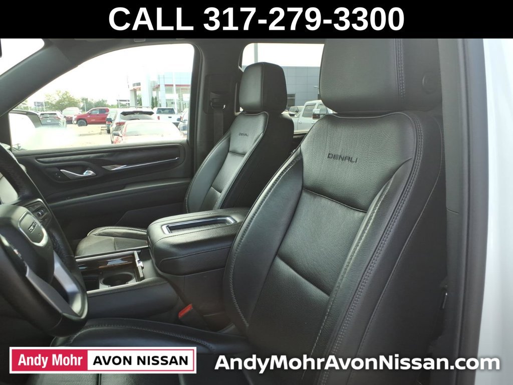 Used 2024 GMC Yukon XL Denali AWD/4WD image 16