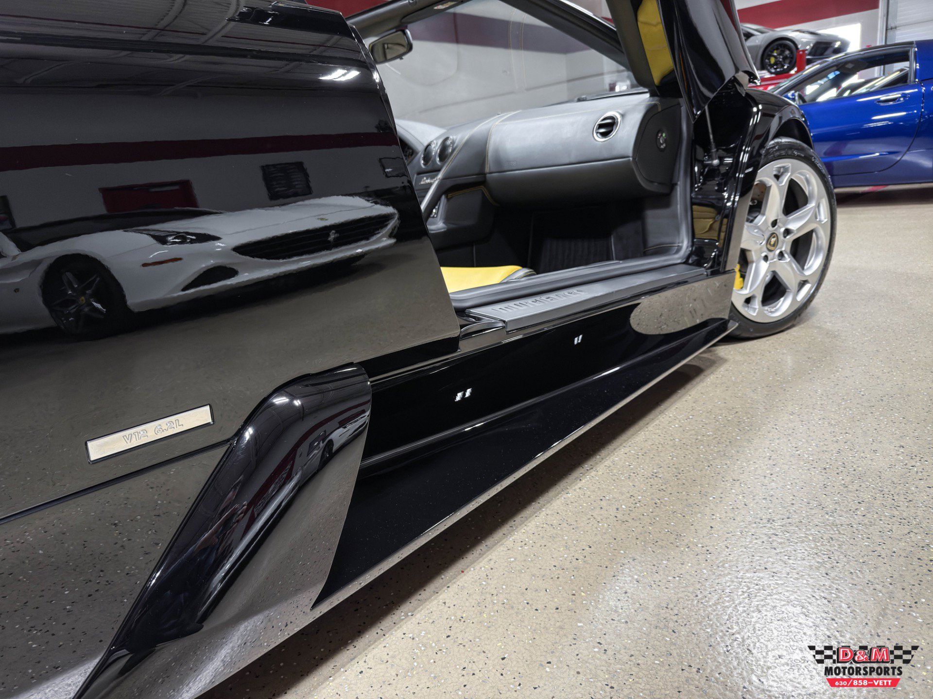 Used 2005 Lamborghini Murcielago Roadster image 45