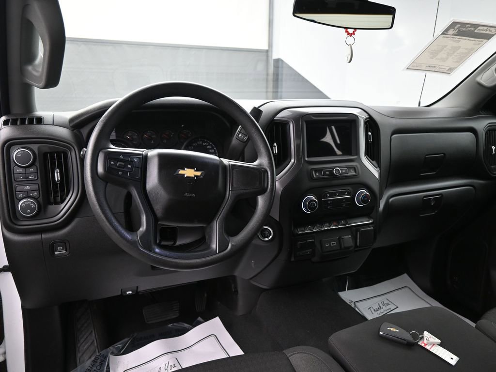 Used 2022 Chevrolet Silverado 1500 Custom AWD/4WD image 24