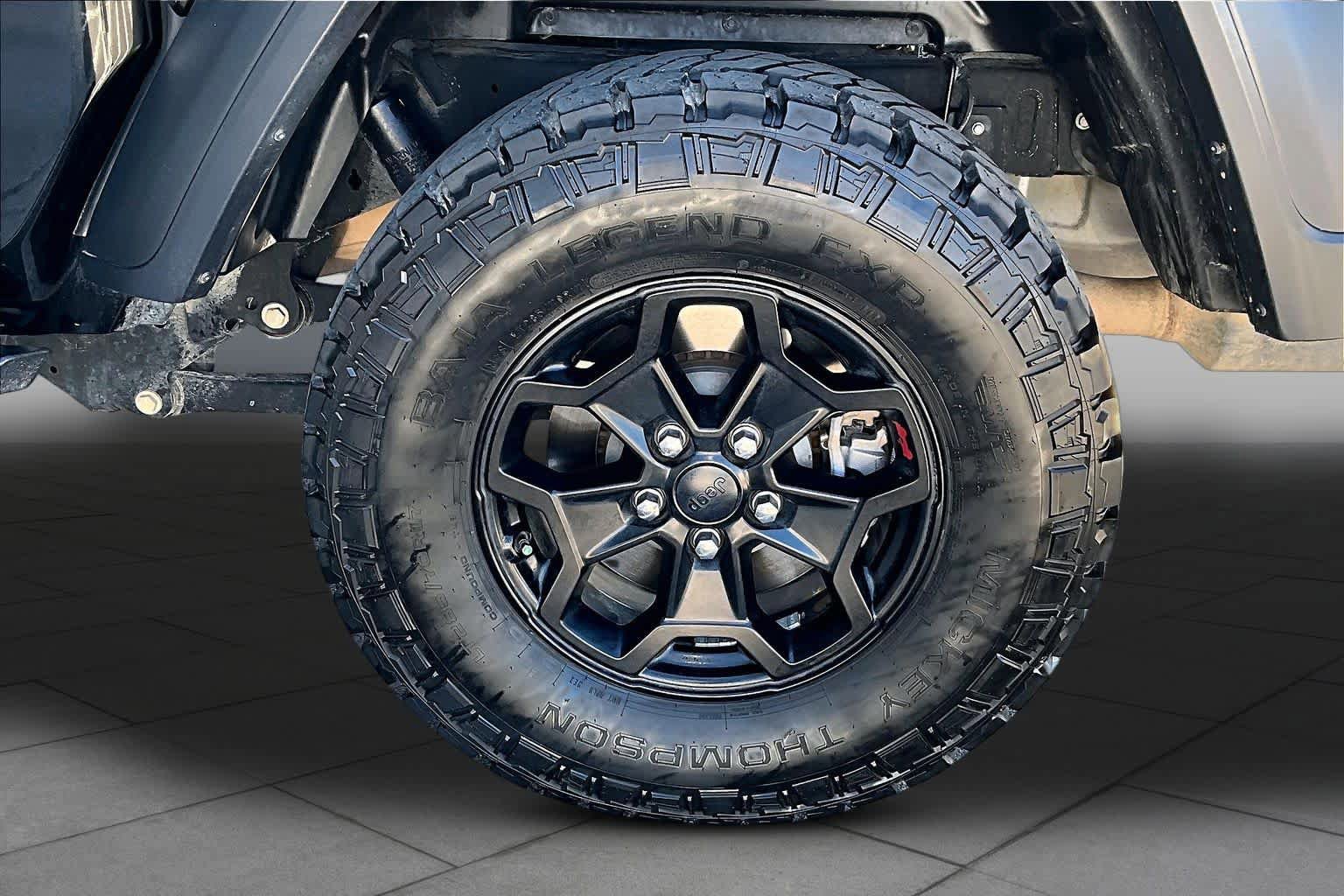 Used 2020 Jeep Gladiator Sport w/ Quick Order Package 24S AWD/4WD image 10