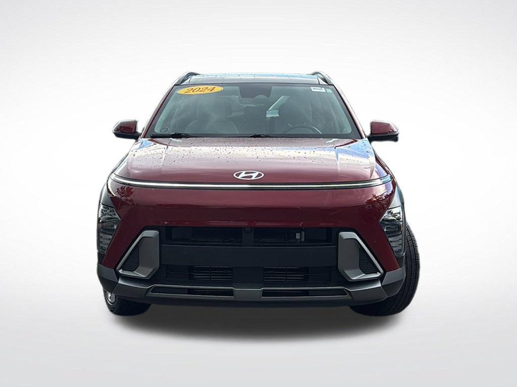 Used 2024 Hyundai Kona Limited AWD/4WD image 2