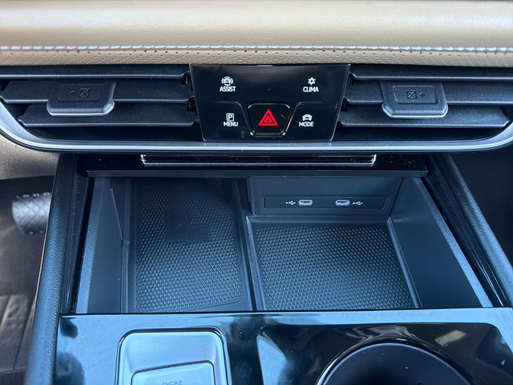 Certified 2024 Volkswagen Atlas Cross Sport SE FWD image 17
