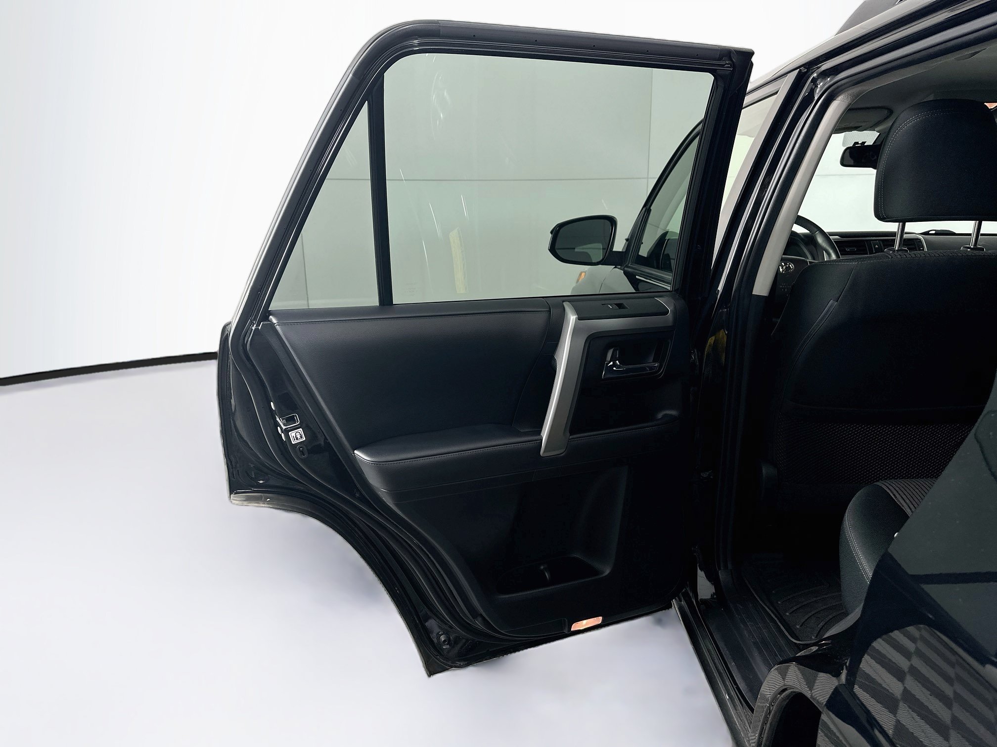 Used 2022 Toyota 4Runner Trail Special Edition AWD/4WD image 26