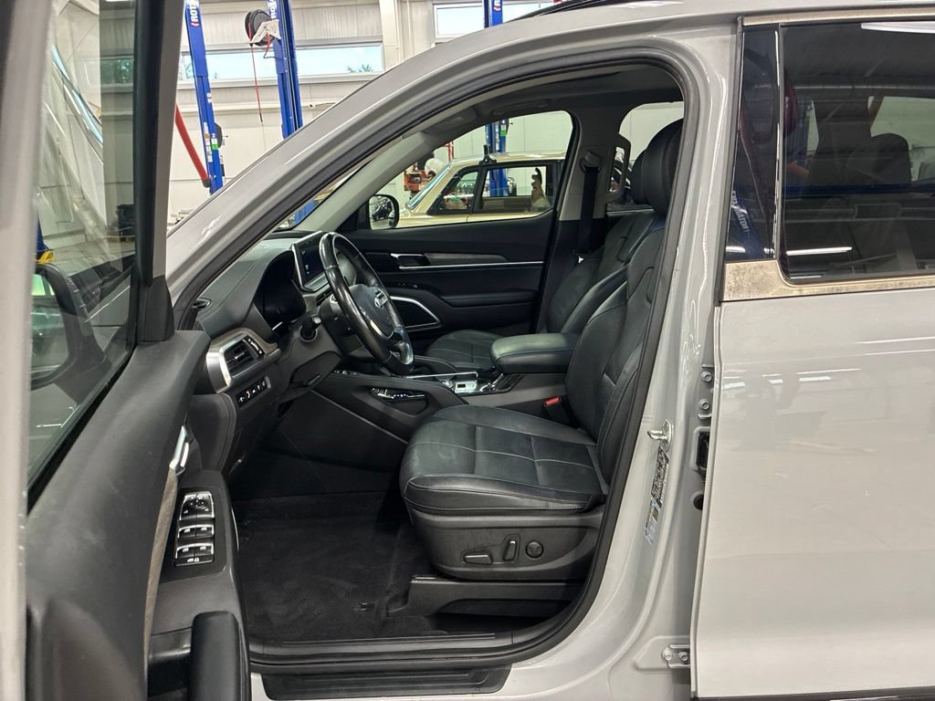 Certified 2021 Kia Telluride EX w/ EX Premium Package AWD/4WD image 15