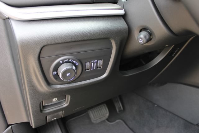 New 2026 Jeep Grand Cherokee Limited AWD/4WD image 19