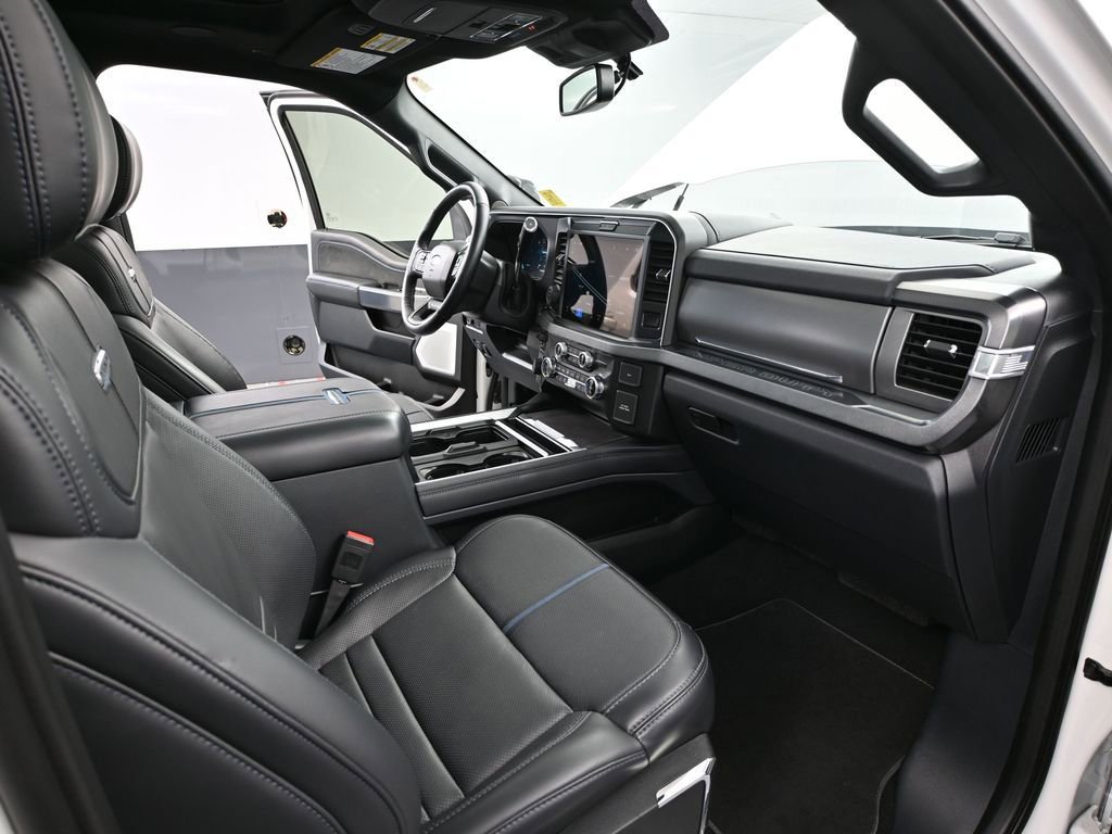 Used 2025 Ford F250 Platinum image 52