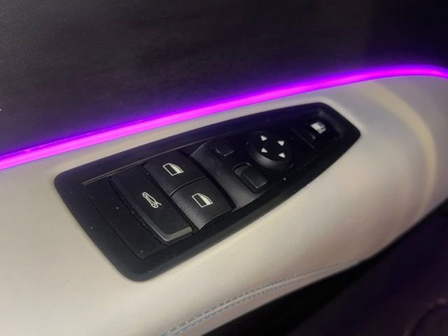 Used 2015 BMW i8 image 16