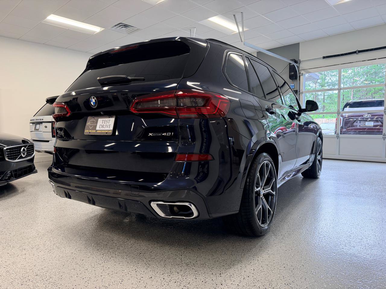 Used 2019 BMW X5 xDrive40i w/ M Sport Package AWD/4WD image 9