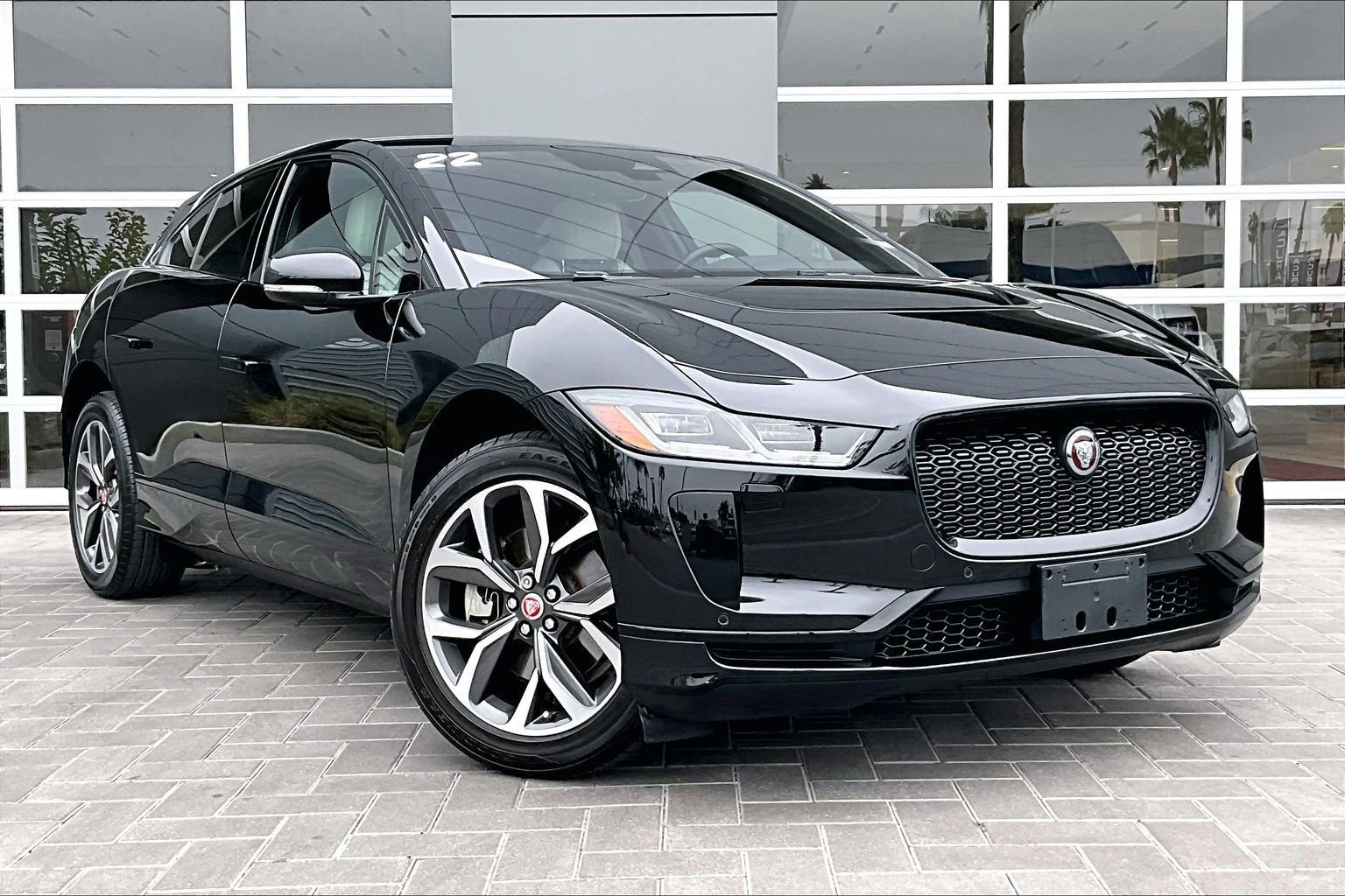 Certified 2022 Jaguar I-PACE HSE AWD/4WD image 3