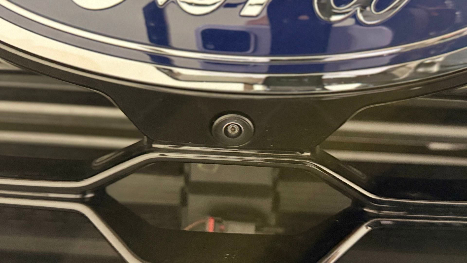 Used 2025 Ford Explorer ST w/ Sun And Sound Package image 31